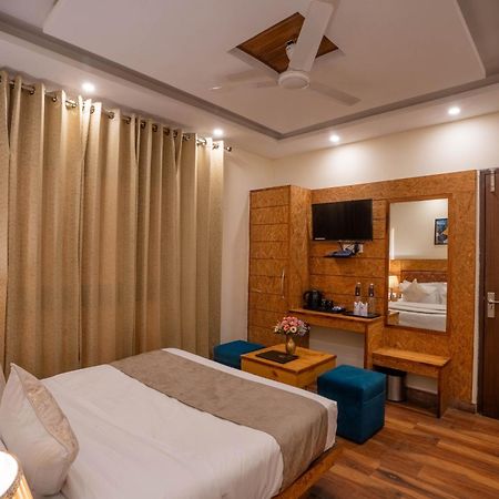 Perfectstayz Vista 5 Min Walk To Mall Road Mussoorie Bagian luar foto