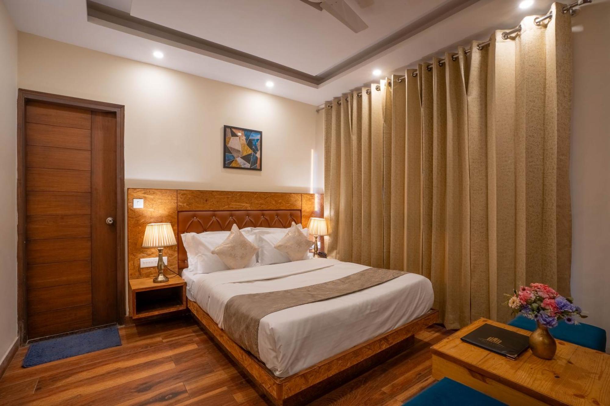 Perfectstayz Vista 5 Min Walk To Mall Road Mussoorie Bagian luar foto